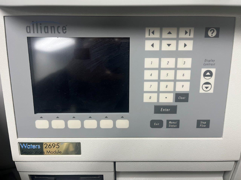 Waters HPLC Alliance 2695 with Photodiode Model 996